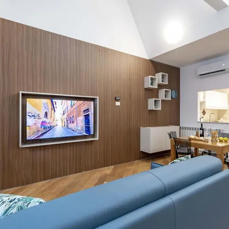 Trastevere By Interhome * Rom