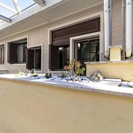 Apartment Trastevere By Interhome *